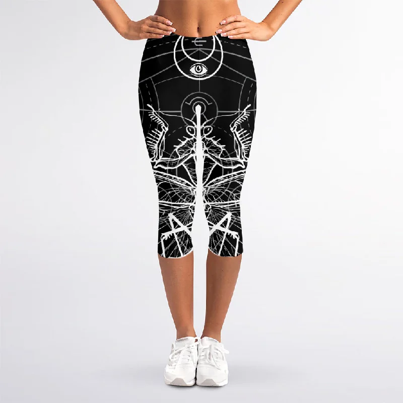 Black And White Mantis Spirit Print Women's Capri Leggings