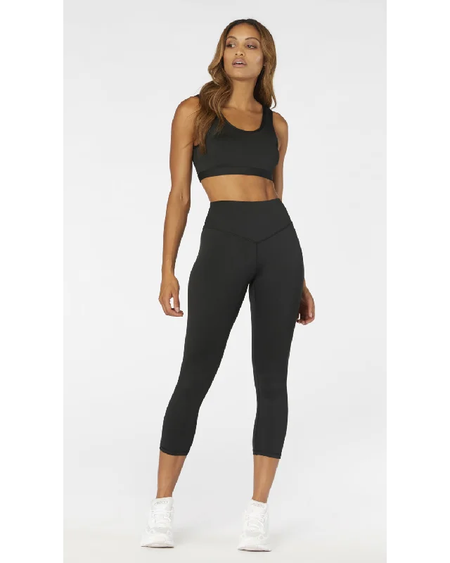 L'urv Cara 3/4 Legging - Black Elegant Velvet Leggings