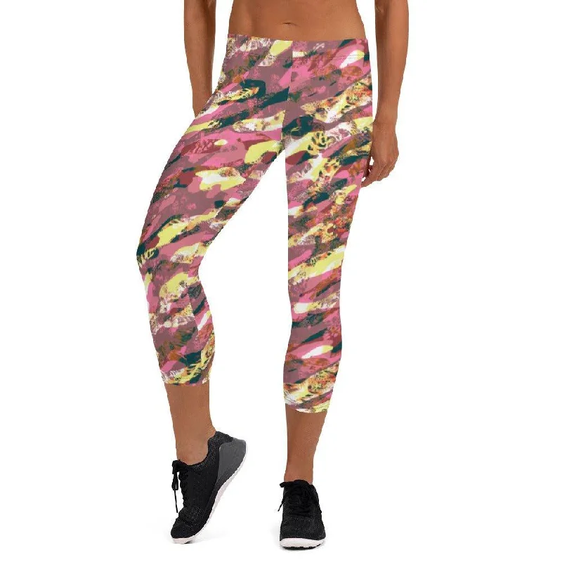 Pink Camouflage Women's Capri Leggings Comfortable Leggings with Pockets