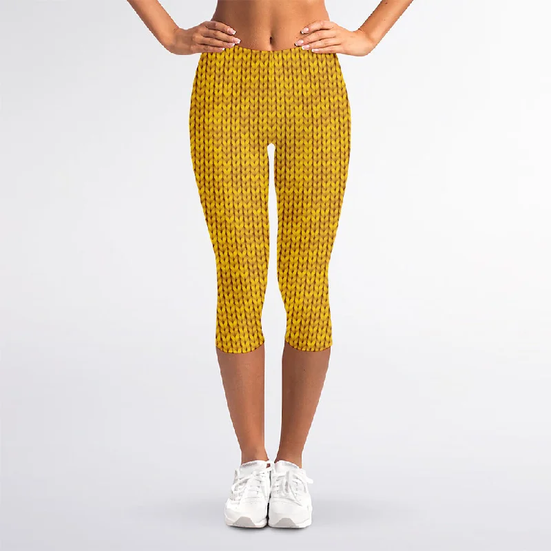 Yellow Knitted Pattern Print Women's Capri Leggings