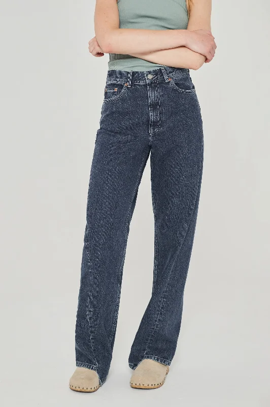 Echo Straight Jeans - Spiral Cut - Boulder Dark Retro - Final Sale