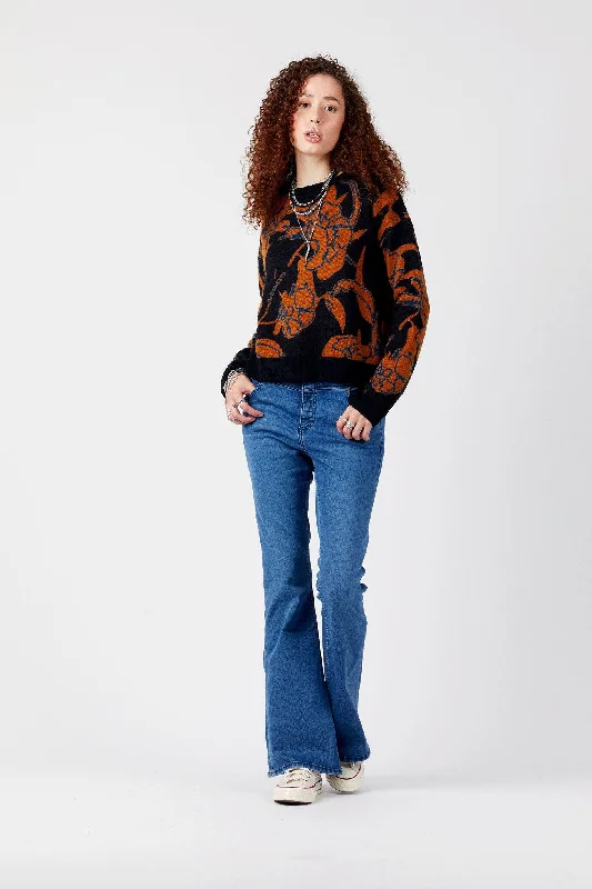 MAVIS Azure - Organic Cotton Jeans by Flax & Loom Fashionable Frayed Hem Denim